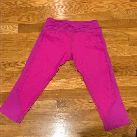 NWOT Trina Turk Activewear - Size Small - Picture 5 of 5